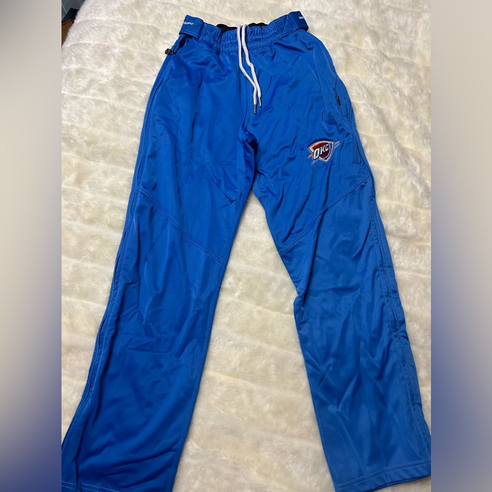 OKC Thunder zip away pants size small